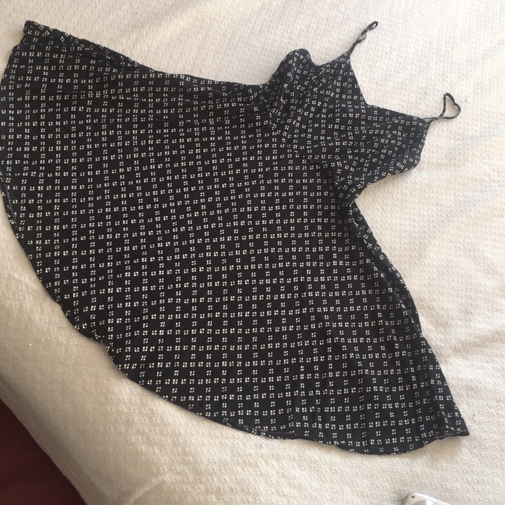 Cute and flattering Old Navy Dress!